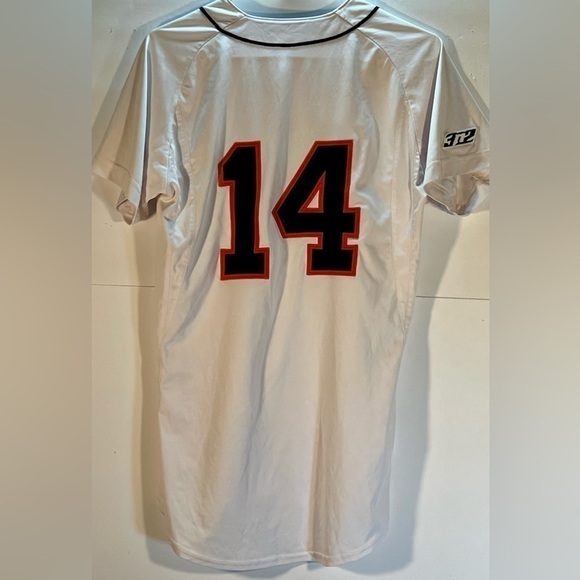 FIVE WOMENS JERSEYS ALL IN GREAT CONDITION - Picture 8 of 10